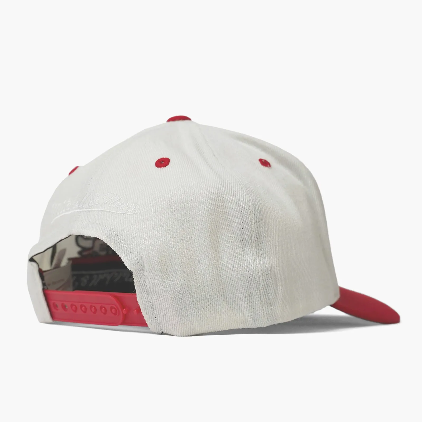 Chicago Bulls 1996 Playoffs Classic Redline Snapback - Off White