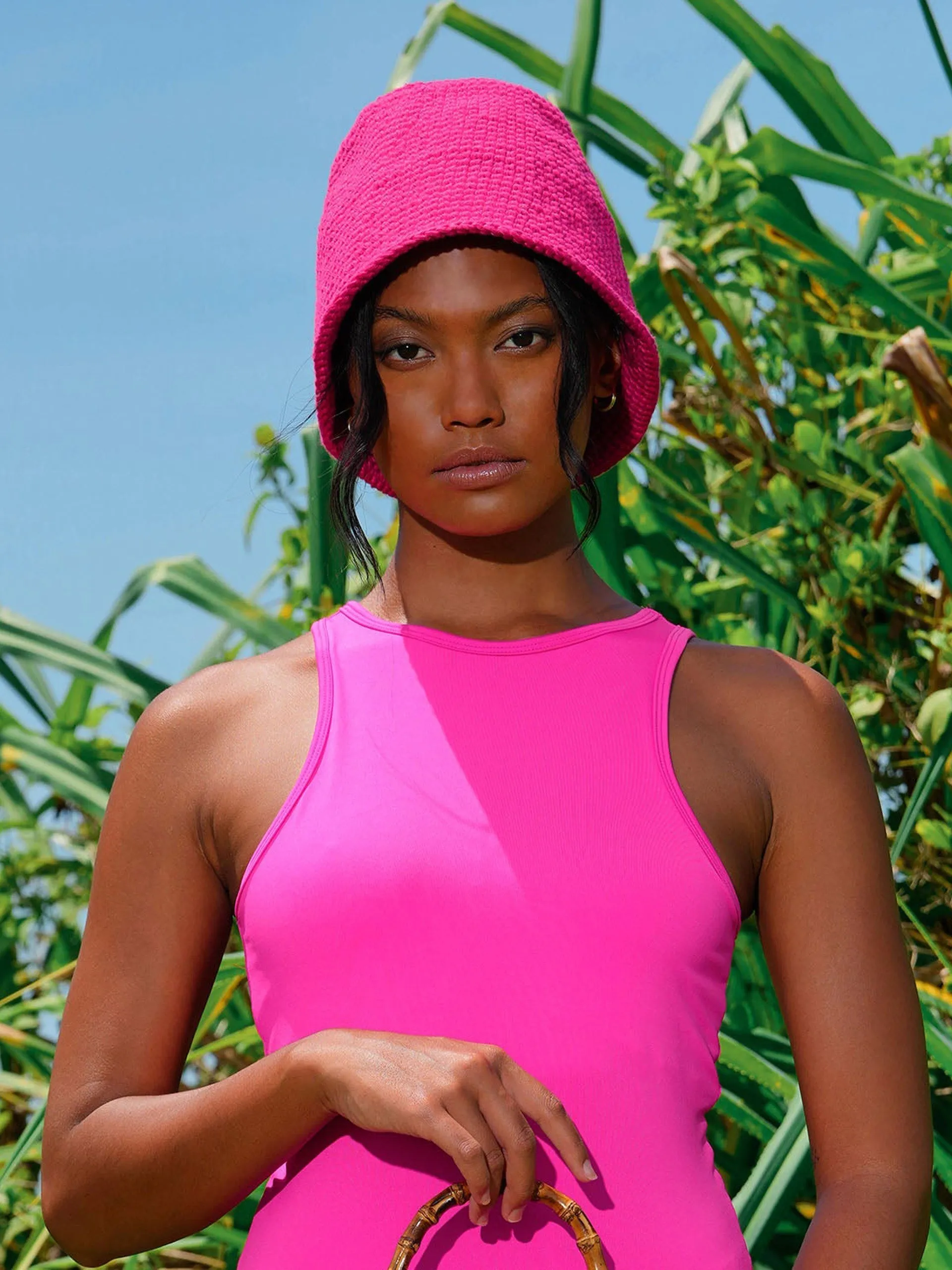 Gani crochet hat in hot pink