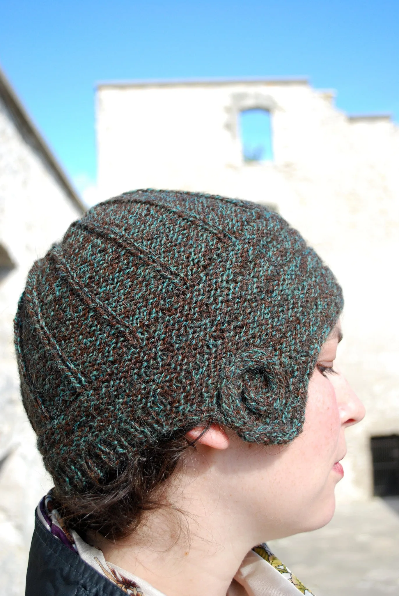 Lovelock Cloche Pattern (PDF) - Knitting Pattern by Phibersmith Designs